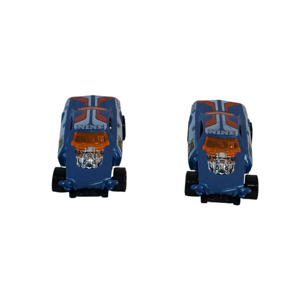 Hot Wheels Speedway Hauler 9 Nine Semi Trucks & Race Cars Blue Orange‎